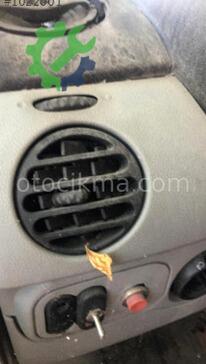 Renault Kangoo Havalandırma Izgaraları çıkma parça