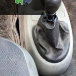 Renault Kangoo vites konsolu