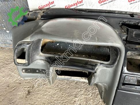 Renault Laguna Göğüs çıkma parça