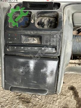 Renault Laguna Göğüs çıkma parça