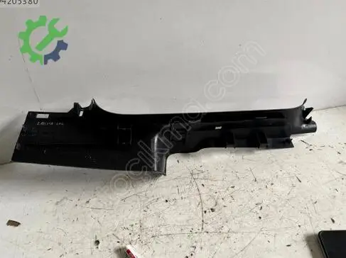Renault Laguna Sol Arka Marşpiyel Sacı çıkma parça