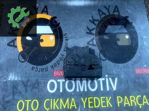 Renault Laguna Sigorta Kutusu 8200515711 çıkma parça
