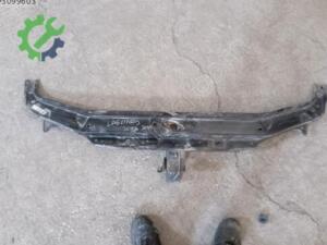 Renault Laguna 2 ön panel üst sacı 2003 2010