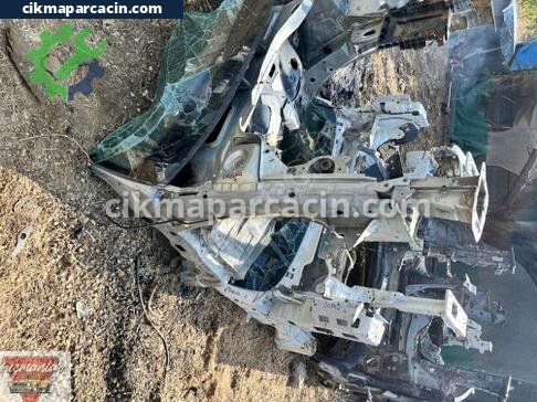 Renault Laguna Sağ Şasi çıkma parça