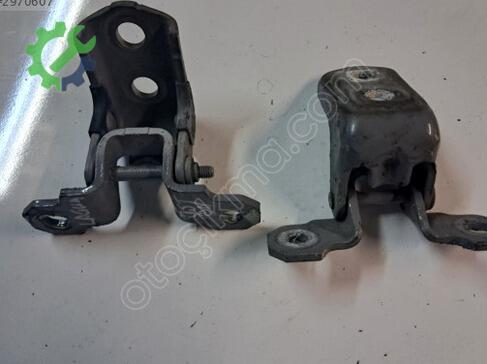 Renault Laguna Kapı Menteşesi çıkma parça