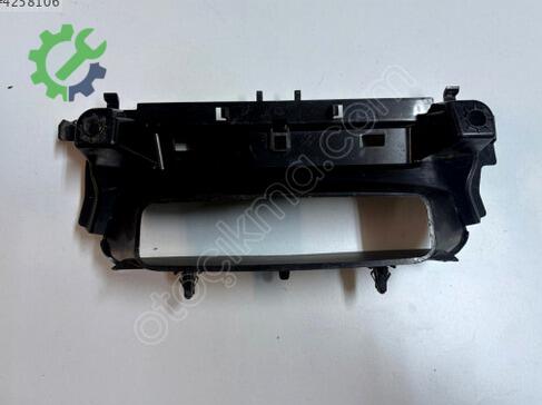 Renault Laguna Gösterge 682400001R çıkma parça