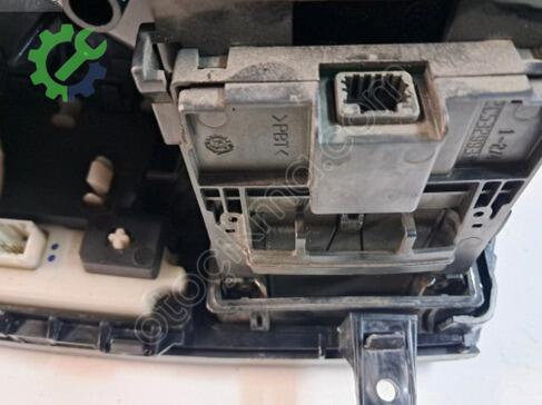 Renault Laguna Klima Kontrol Paneli çıkma parça