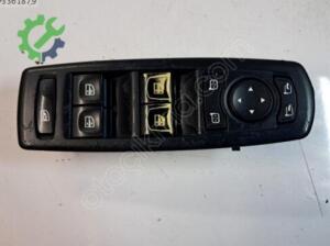 RENAULT LAGUNA 3 SOL ÖN KAPI CAM DÜĞMELERİ VE AYNA KUMANTASI
