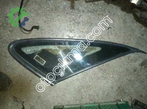 Renault Laguna Kelebek Camı çıkma parça