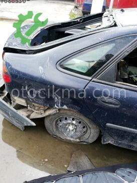 Renault Laguna Sağ Arka Çamurluk çıkma parça