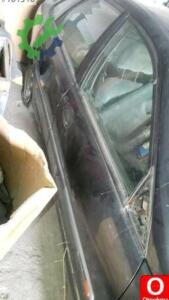 Renault Laguna sağ ön kapı orjinal çıkma