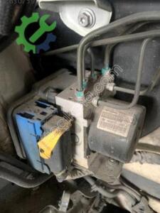 Renault Latitude Abs Beyni Hatasız Orjinal Çıkma