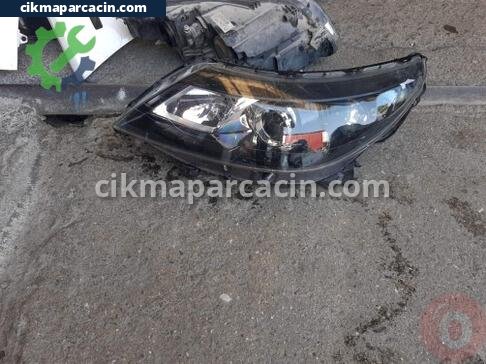 Renault Latitude Mercekli Far çıkma parça