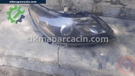 Renault Latitude Sağ Ön Far çıkma parça