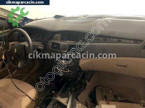 Renault Latitude Torpido çıkma parça