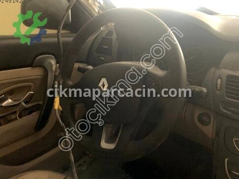 Renault Latitude Torpido çıkma parça