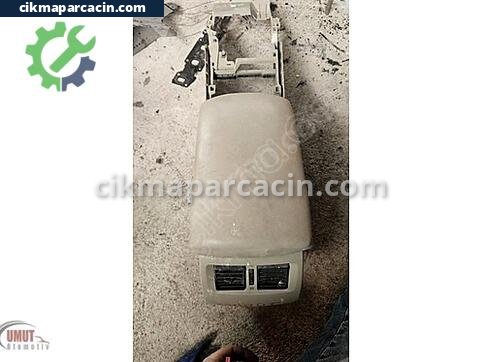 Renault R5 Orta Konsol çıkma parça