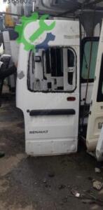 Renault Master Sol Arka Kapı Çıkma
