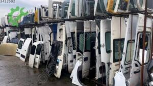 Çıkma Sol Arka Kapı — Renault Master