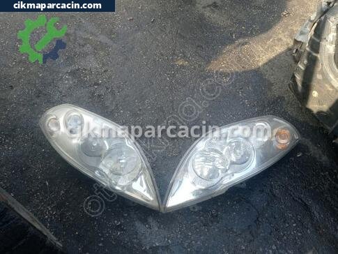 Renault Master Far çıkma parça