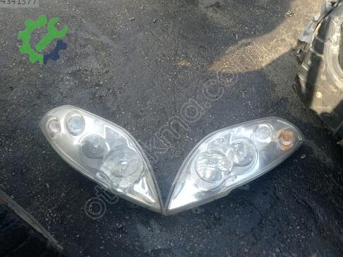 Renault Master Far çıkma parça