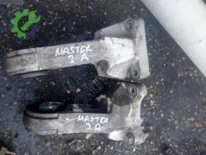 Renault Master Motor Takozu Çıkma
