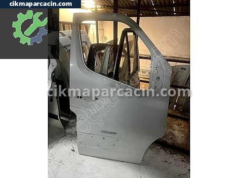 Renault Master Sağ Ön Kapı çıkma parça