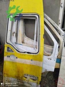 Renault master arka sağ bagaj kapısı