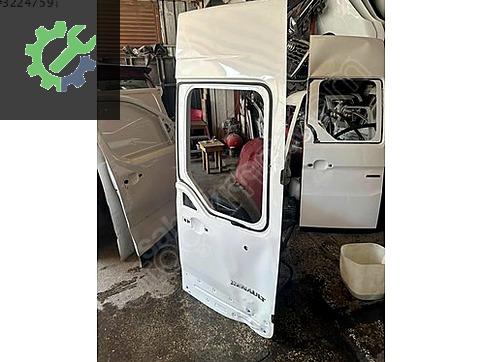 Renault Master Bagaj Kapağı çıkma parça