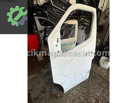 Renault Master Sol Ön Kapı çıkma parça