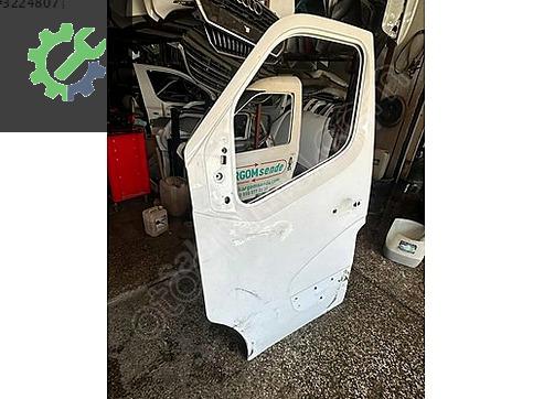 Renault Master Sol Ön Kapı çıkma parça