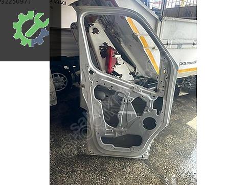 Renault Master Sol Ön Kapı çıkma parça