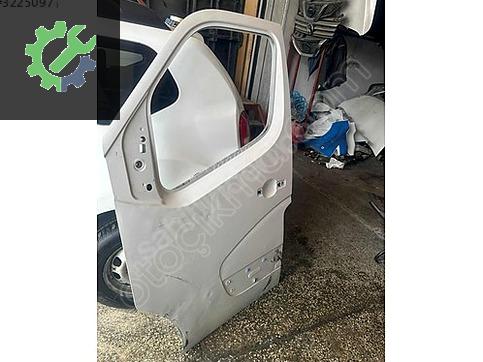 Renault Master Sol Ön Kapı çıkma parça