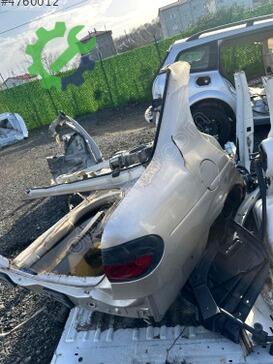 Renault Megane Sağ Arka Çamurluk çıkma parça