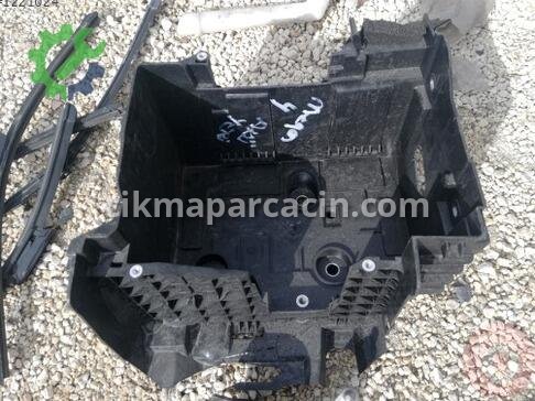 Renault Megane Akü çıkma parça