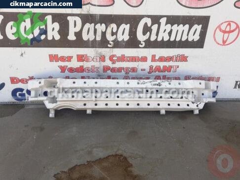 Renault Megane Arka Tampon Demiri çıkma parça