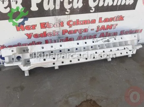 Renault Megane Arka Tampon Demiri çıkma parça