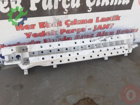Renault Megane Arka Tampon Demiri çıkma parça