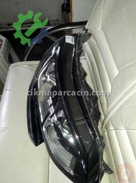 Renault Megane Far çıkma parça