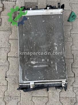 Renault Megane Fan Paneli çıkma parça