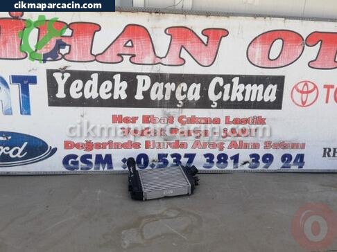 Renault Megane Intercooler Radyatörü çıkma parça