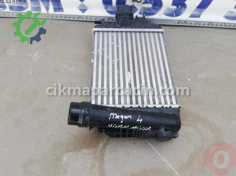 Renault Megane Intercooler Radyatörü çıkma parça