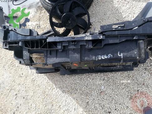 Renault Megane Ön Panel çıkma parça