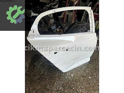 Renault Megane Sağ Arka Kapı çıkma parça