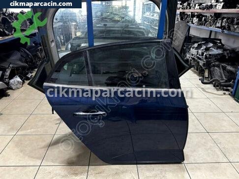 Renault Megane Sağ Arka Kapı çıkma parça