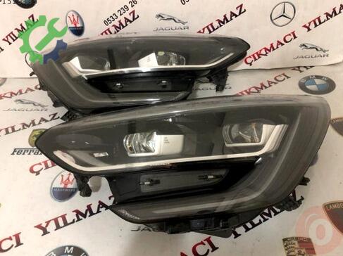 Renault Megane Sağ Ön Far çıkma parça