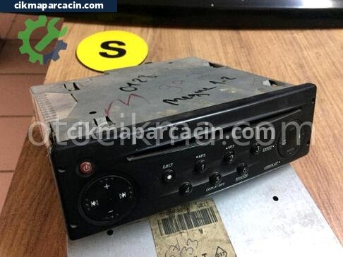 Renault Megane Teyp çıkma parça