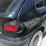 Renault Megane 1 arka sağ stop hatasız orjinal çıkma