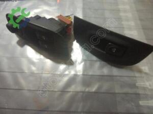 Çıkma Orijinal Cam Düğme Çerçevesi Renault Megane
