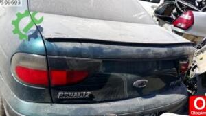 Renault Megane 1 bagaj kaputu orjinal çıkma